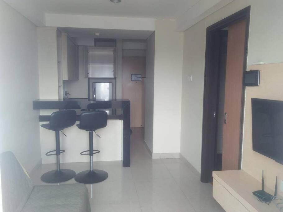 Mg Suite 1Bedroom Apartment By Just Inn Management Semarang Buitenkant foto